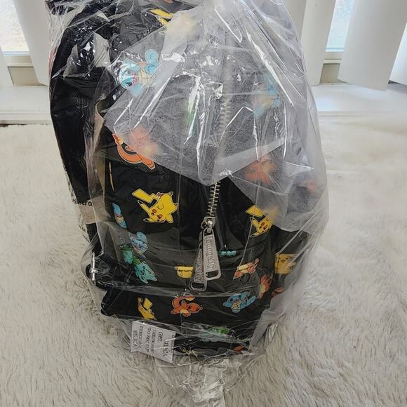 NEW Loungefly Pokémon Starters Exclusive Black Mini Backpack LF - Picture 5 of 8